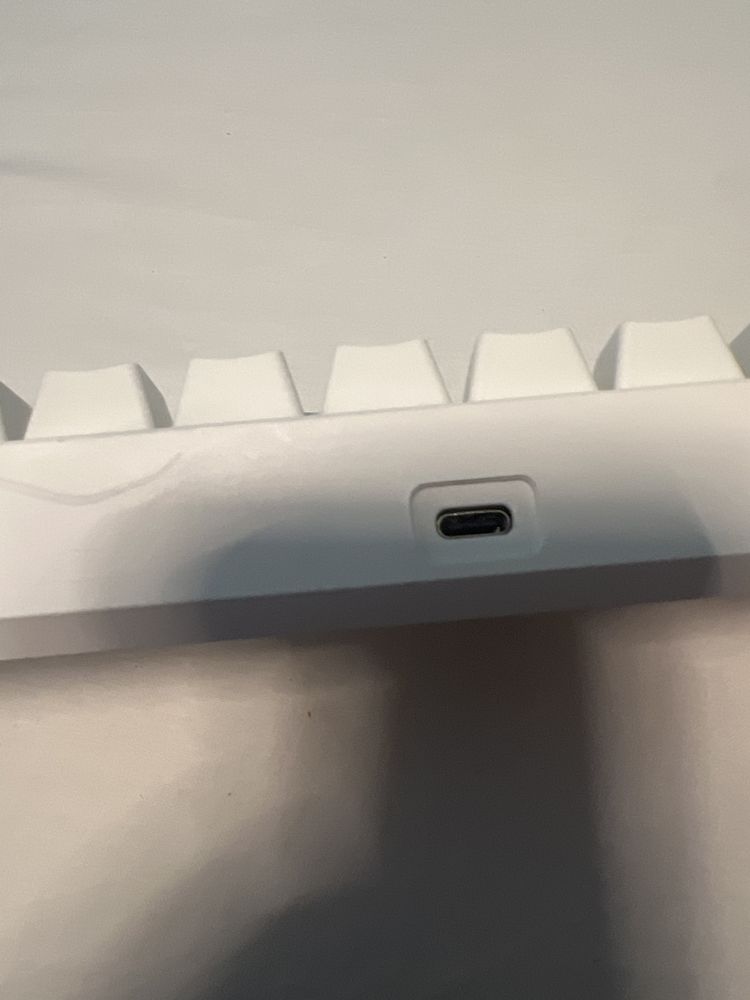 RK ROYAL KLUDGE RK68 Hot-Swappable 65% bezprzewodowa