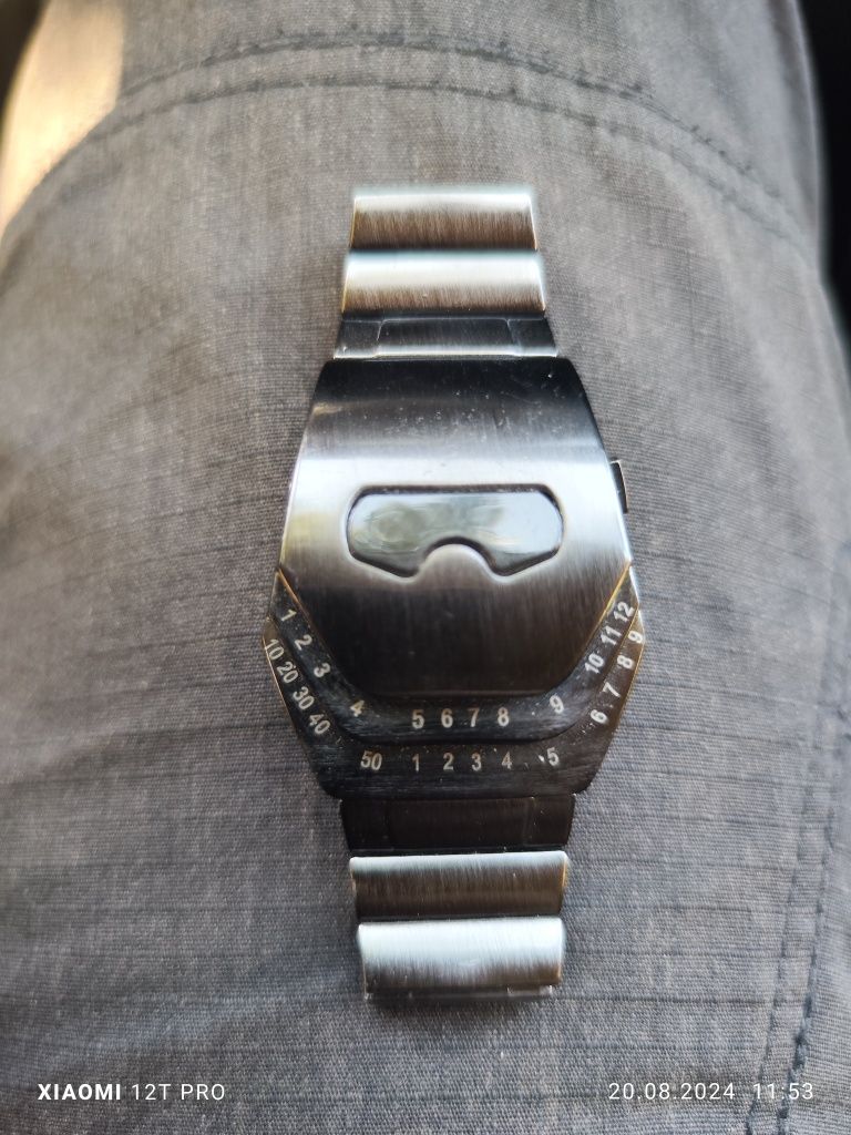 Продам часы Snakelike Watch For Mens