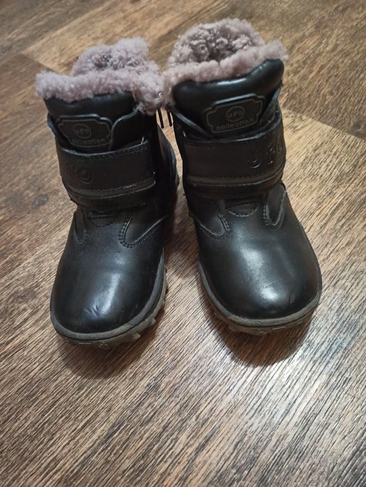 Продам зимние ботинки на мальчика