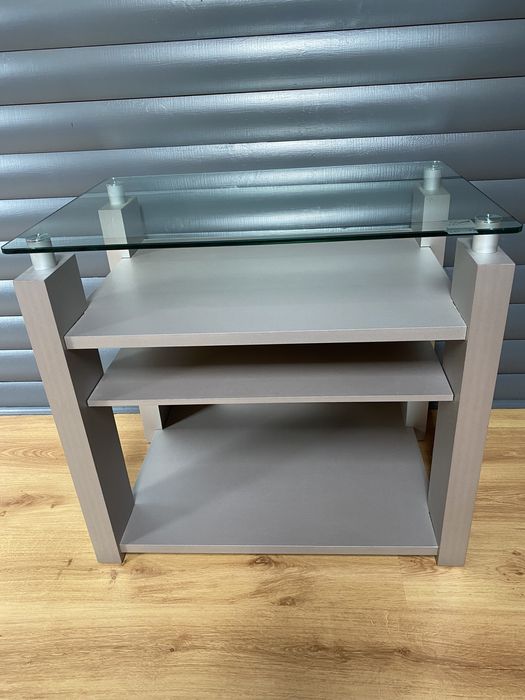 Тумба под  телевизор