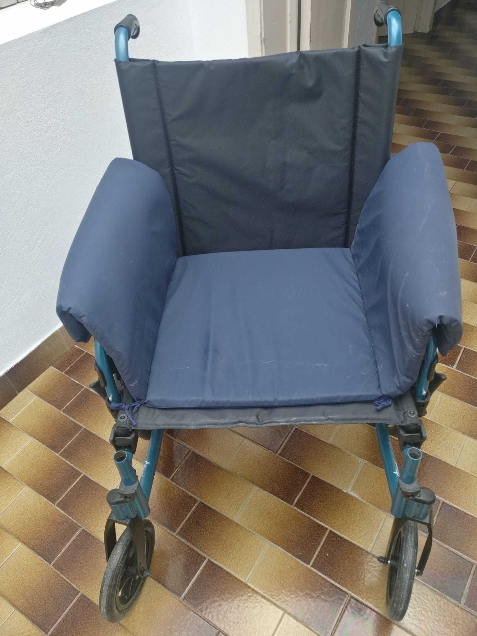 Cadeira de Rodas - Invacare