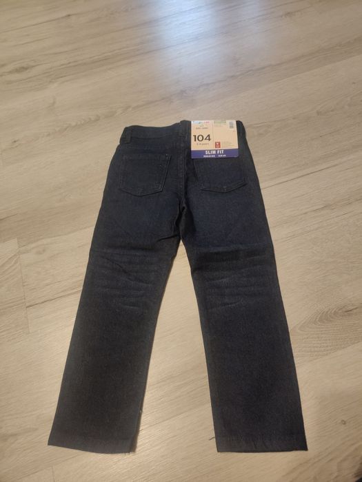 Jeansy chłopięce 104