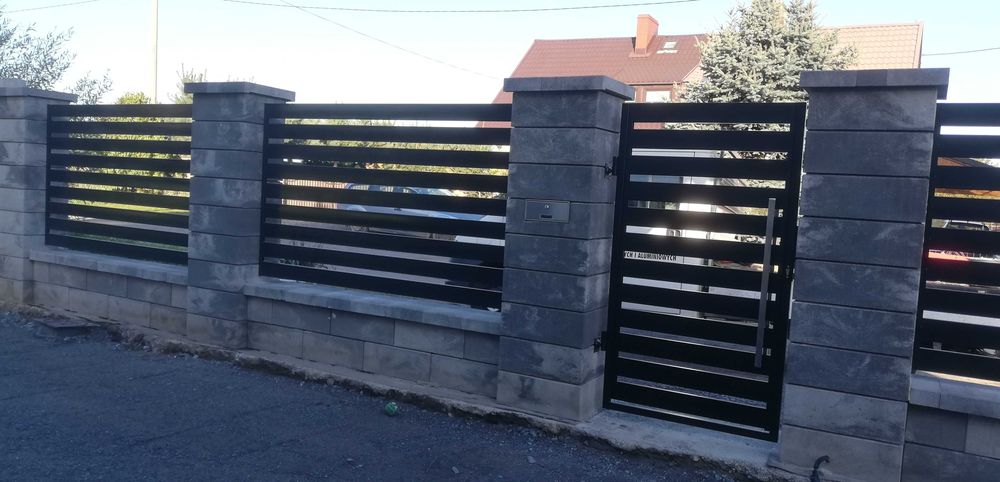 Przęsła ogrodzeniowe bramy