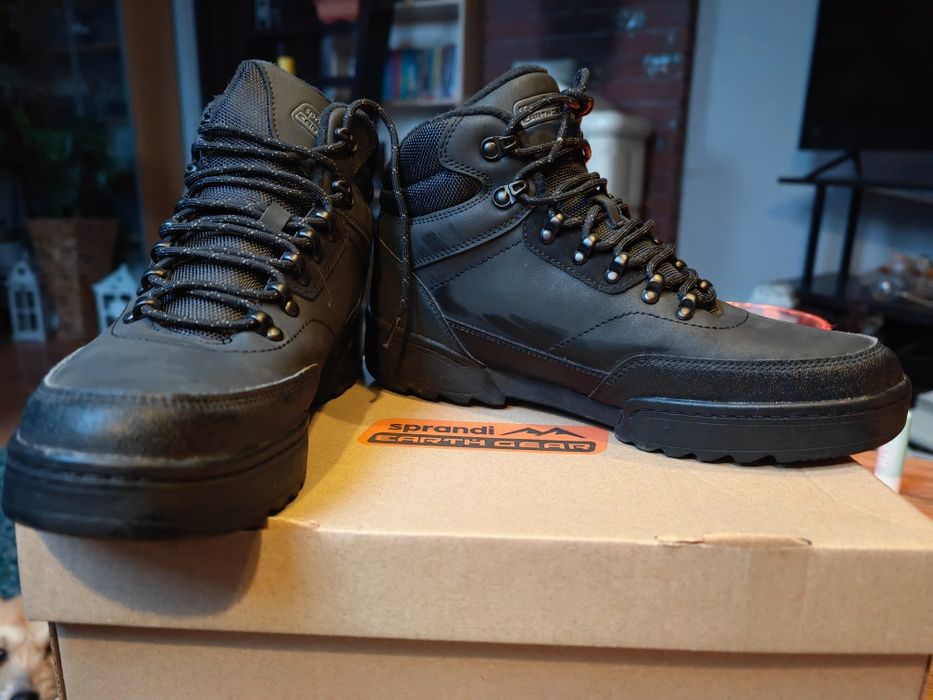 Sprandi rozm 43. Założone raz, jak nowe.