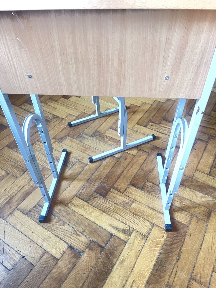 Школьную парту одинарную+ стул растишка