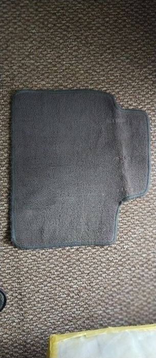 Автомобільні коврики, задні. Олх доставка