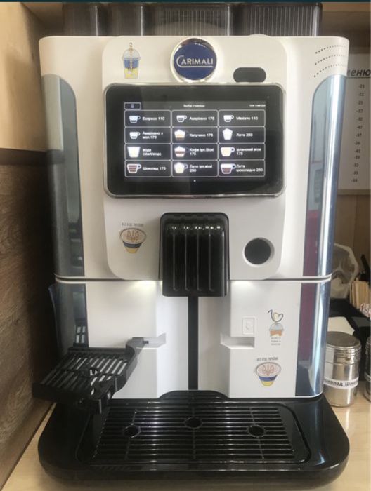 Продам кофемашину Carimali