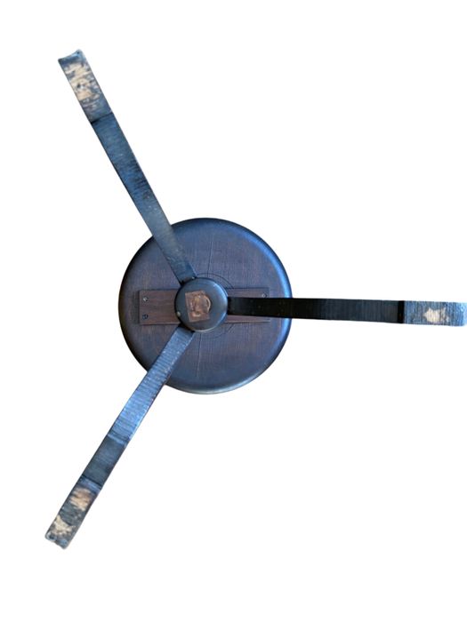 Mesa Clássica em Madeira Maciça – 62cm Altura x 40cm Diâmetro