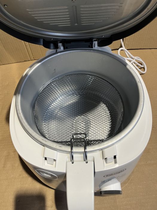 De'Longhi Frytkownica FS3021, regulowany termostat
