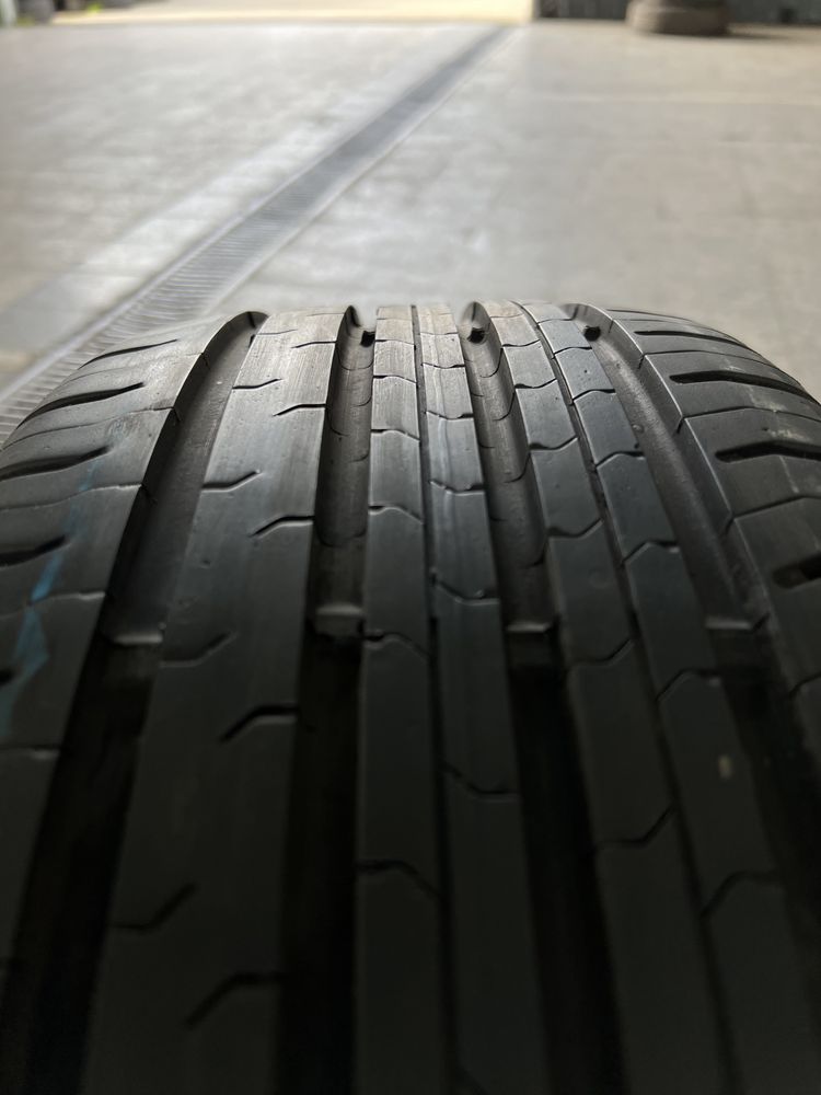 Pneus semi-novos 215/60R16