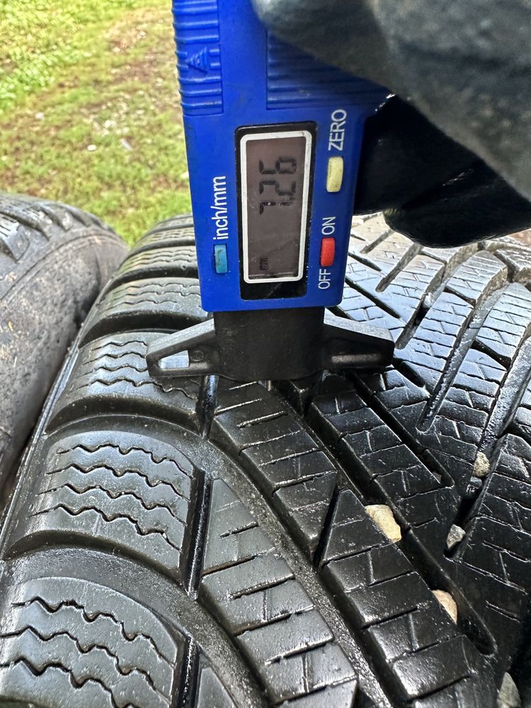 Шини 205/55 R17 Pirelli Італія резина зима комплект майже нова
