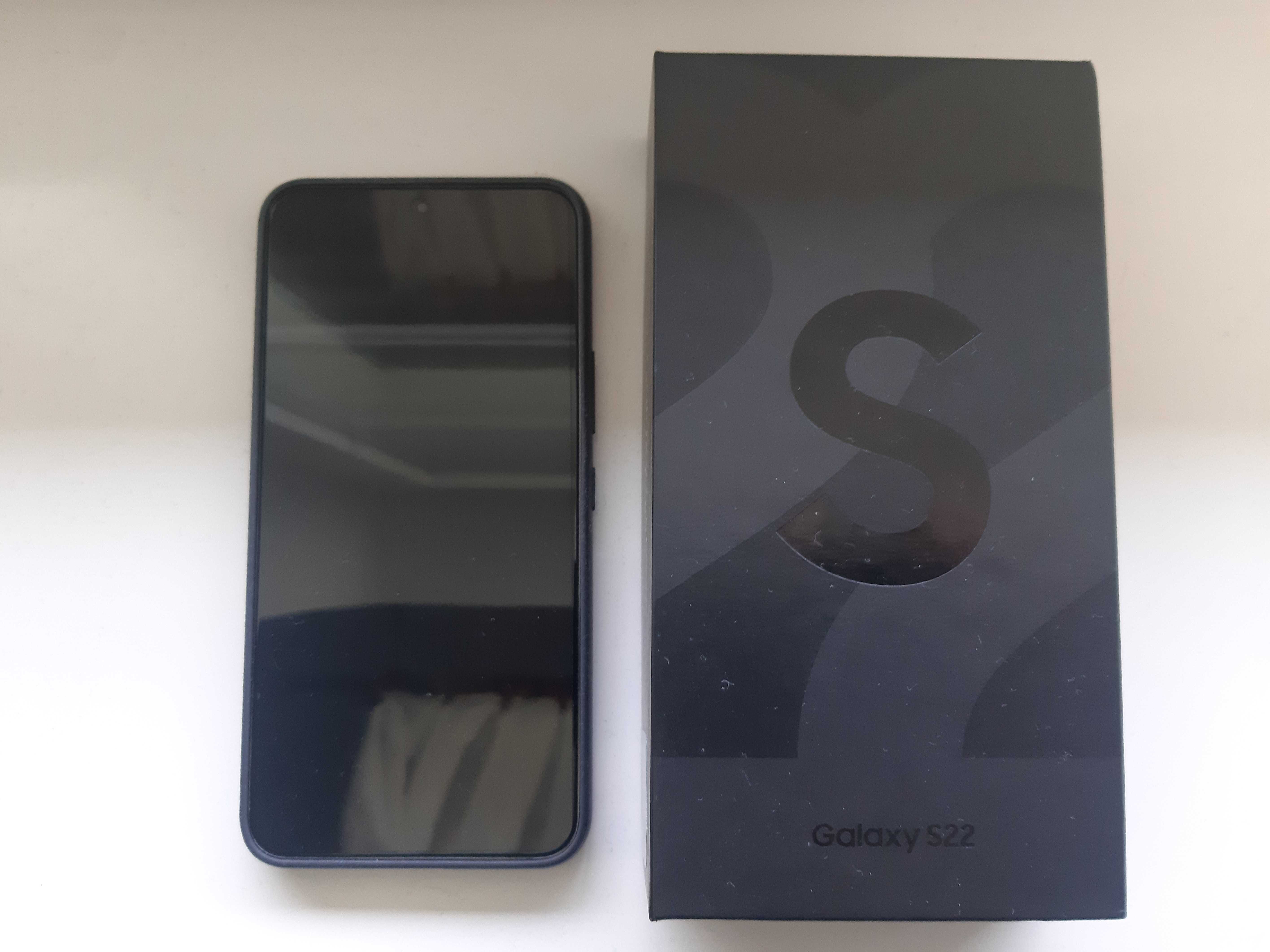 Samsung Galaxy S22 CZARNY na gwarancji stan idealny.