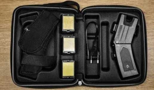 Paralizator Blackfire Blaster Black TASER Strzelający Elektrodami