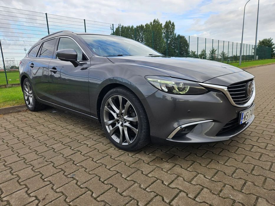 Mazda 6 Mazda 6 2.5 Benzyna Automat Biała Sķóra