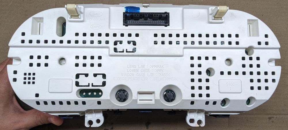 Приборная панель Hyundai sonata