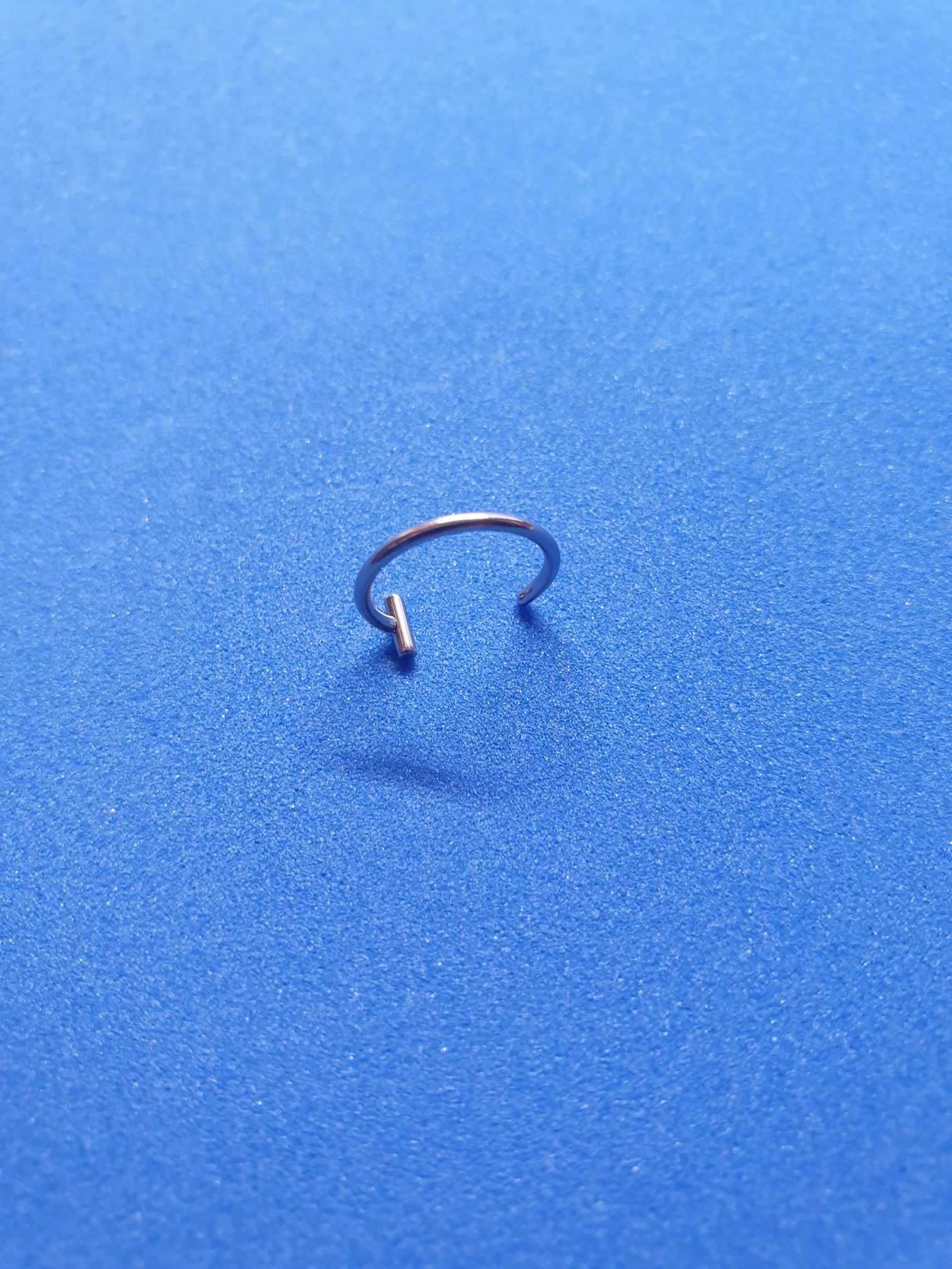 Lip Ring fałszywy Piercing kolczyk na usta kółko punk gothic 10mm