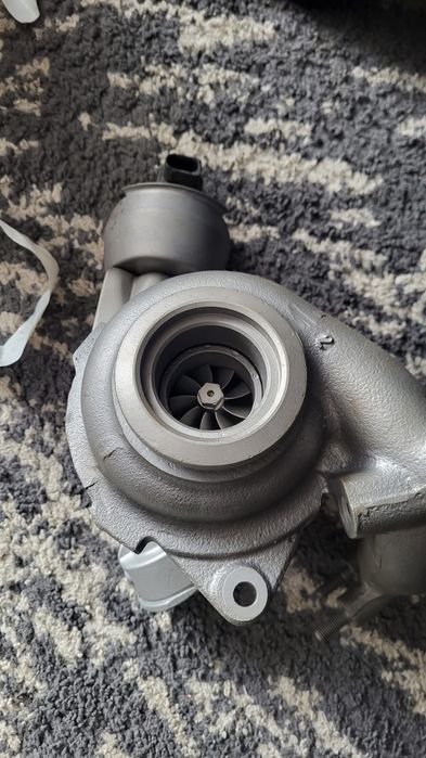 Turbina Turbosprężarka  Vw PASSAT   TDI 170 KM 03G253014K
Volkswagen