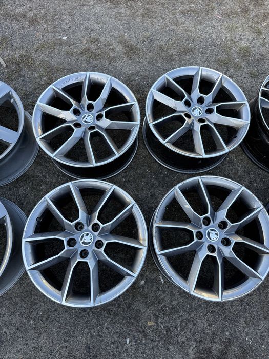 Felgi aluminiowe 5x112 18x7,5j et51 Skoda Octavia VRS