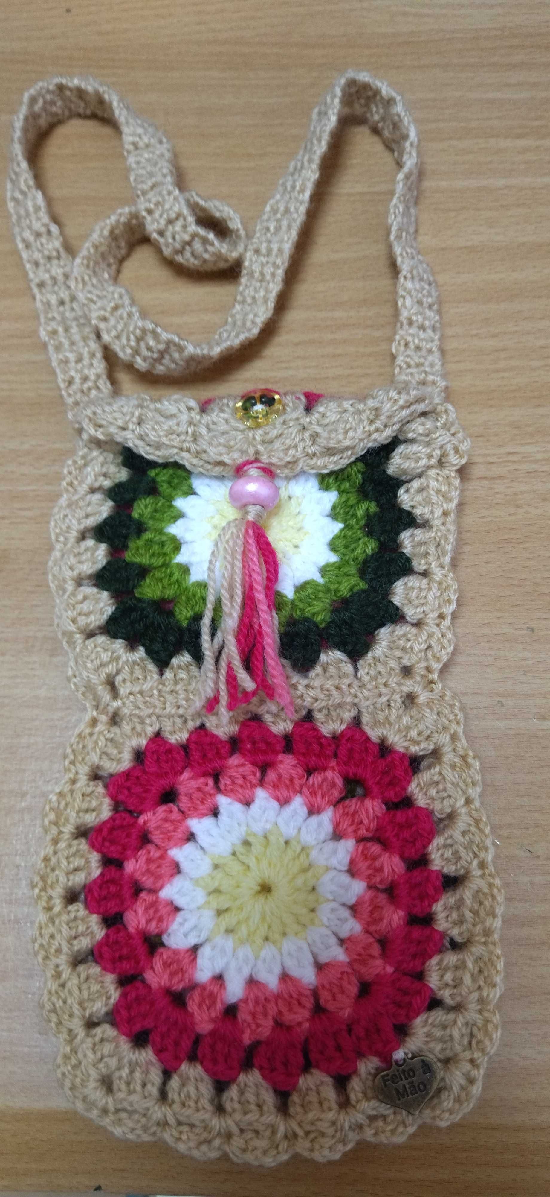 Bolsa para telemóvel em crochet- Baixa de preço