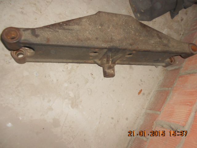 Задня балка до автонавантажувача Ніссан 1,5т.