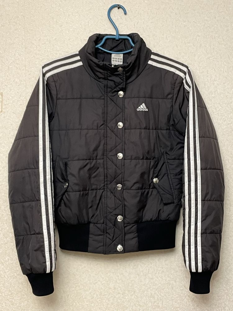 Курточка adidas женская