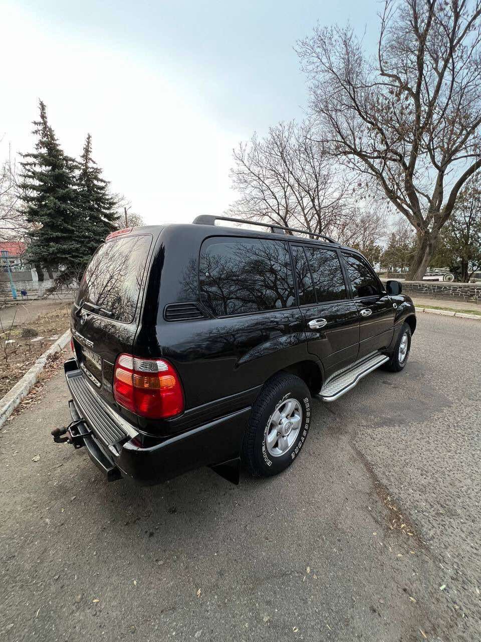 TOYOTA-Land Cruiser