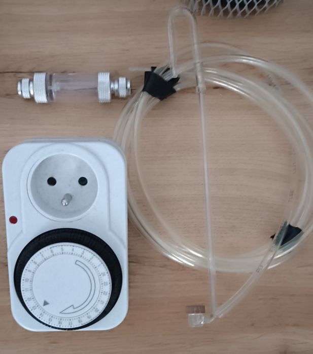 Zestaw CO2 do akwarium, butla 2l, elektro zaw. Części.