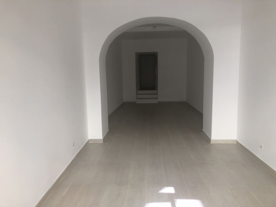 Loja para arrendar 50m2 em Campo de Ourique, Lisboa