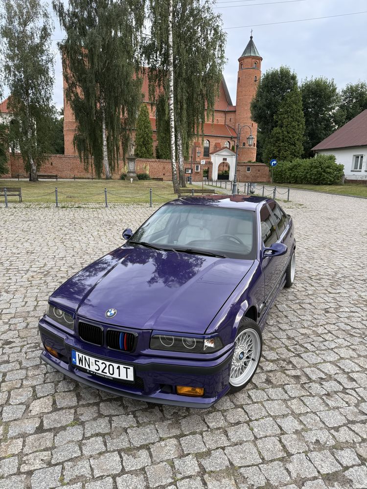 BMW e36 sedan 316, zadbane wnętrze,skóry