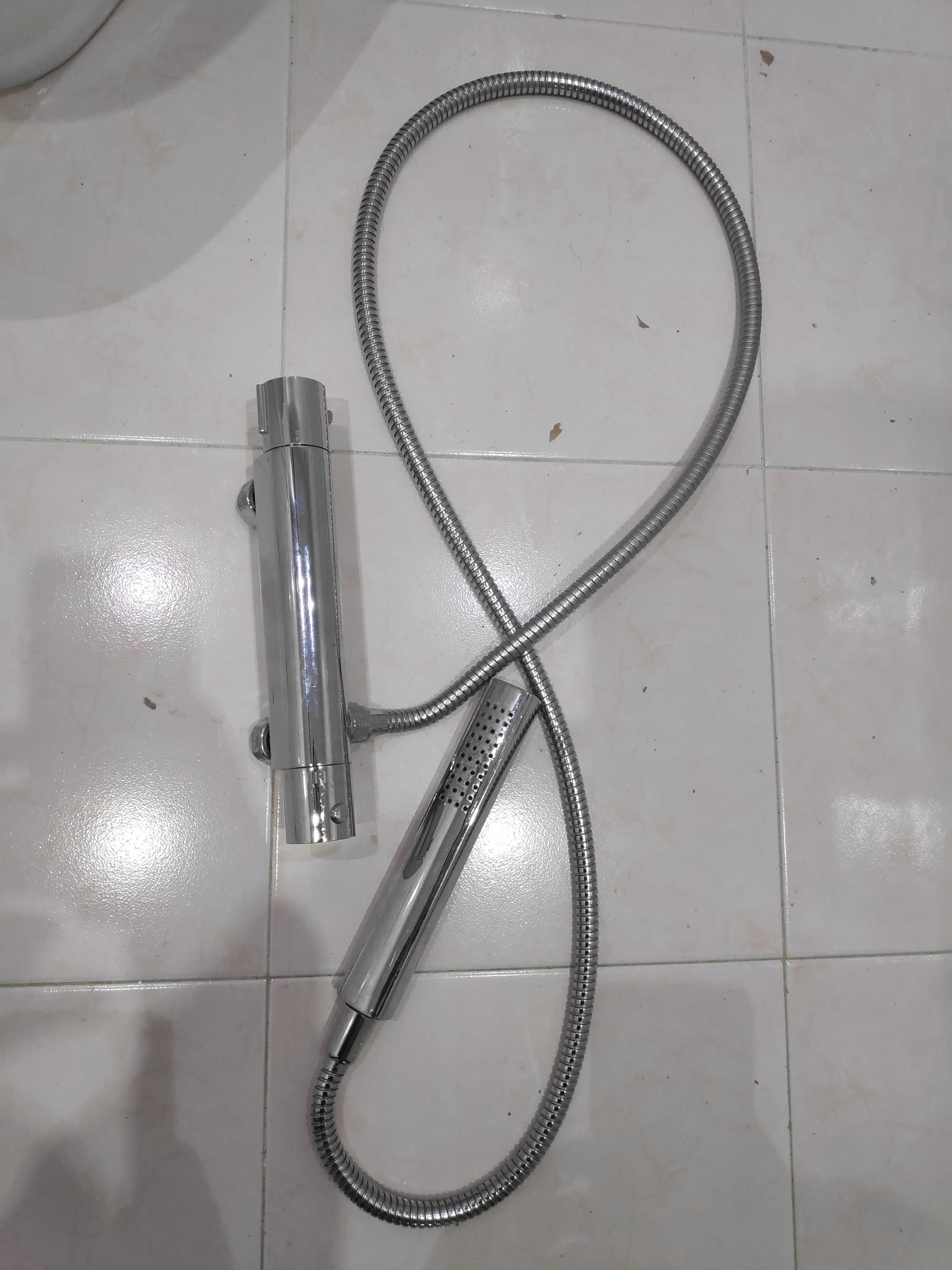 Misturadora banheira wc ler anúncio