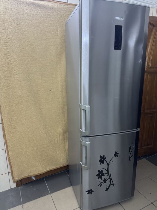 Холодильник з морозилкою Beko No frost (суха заморозка)