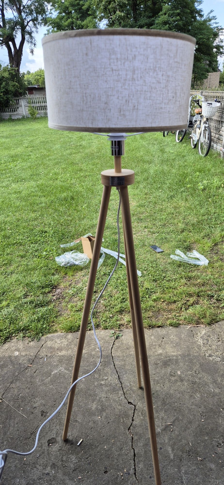 Lampa podłogowa  Drewniana