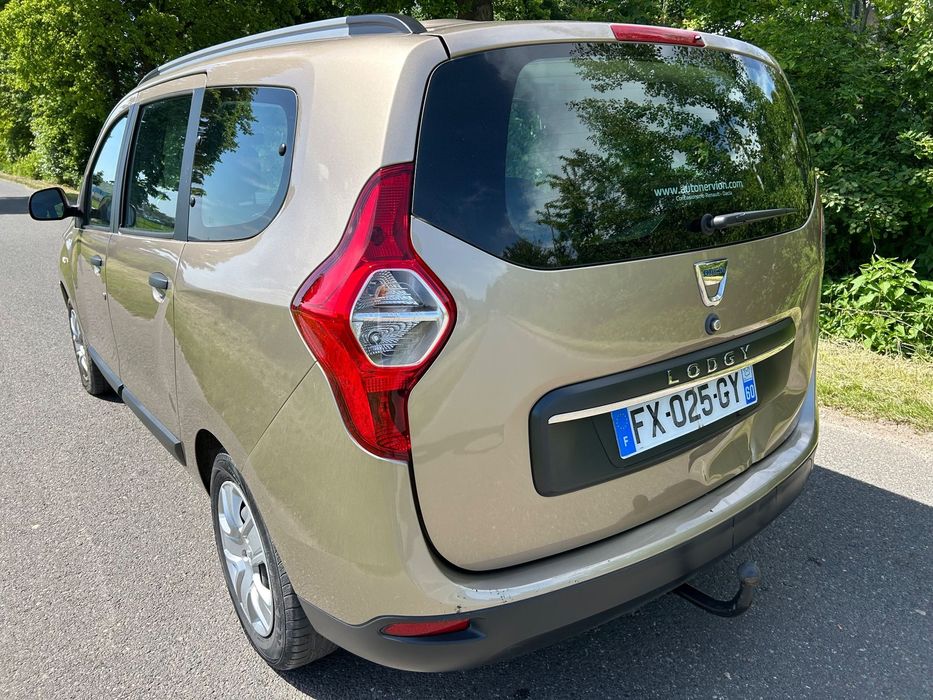 Dacia Lodgy 2020 rok , hak GAZ niski przebieg