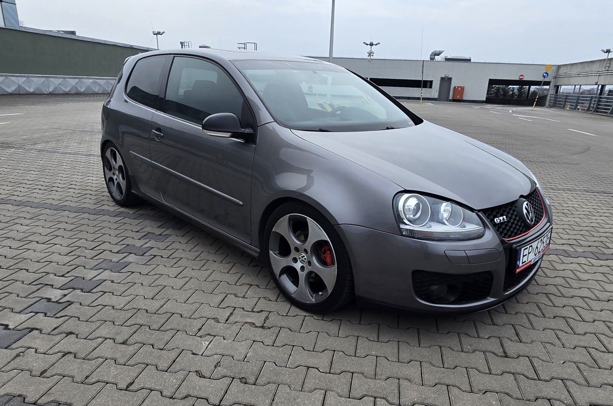 Volkswagen Golf V 2.0 TFSI GTI manual