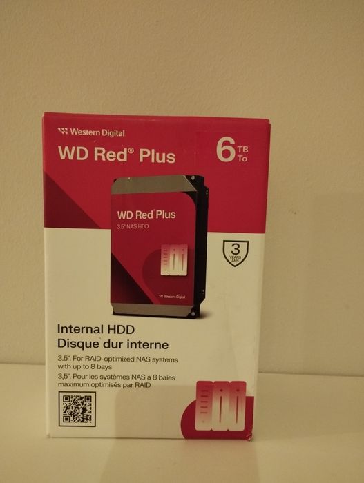 Жесткий диск Western Digital Red Plus 6TB 5400rpm 256МБ WD60EFPX 3.5