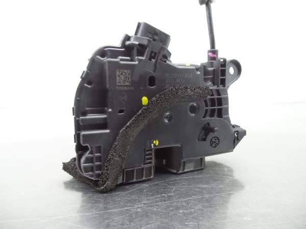 Fechadura / fecho porta trás esquerdo NISSAN Micra V (K14)