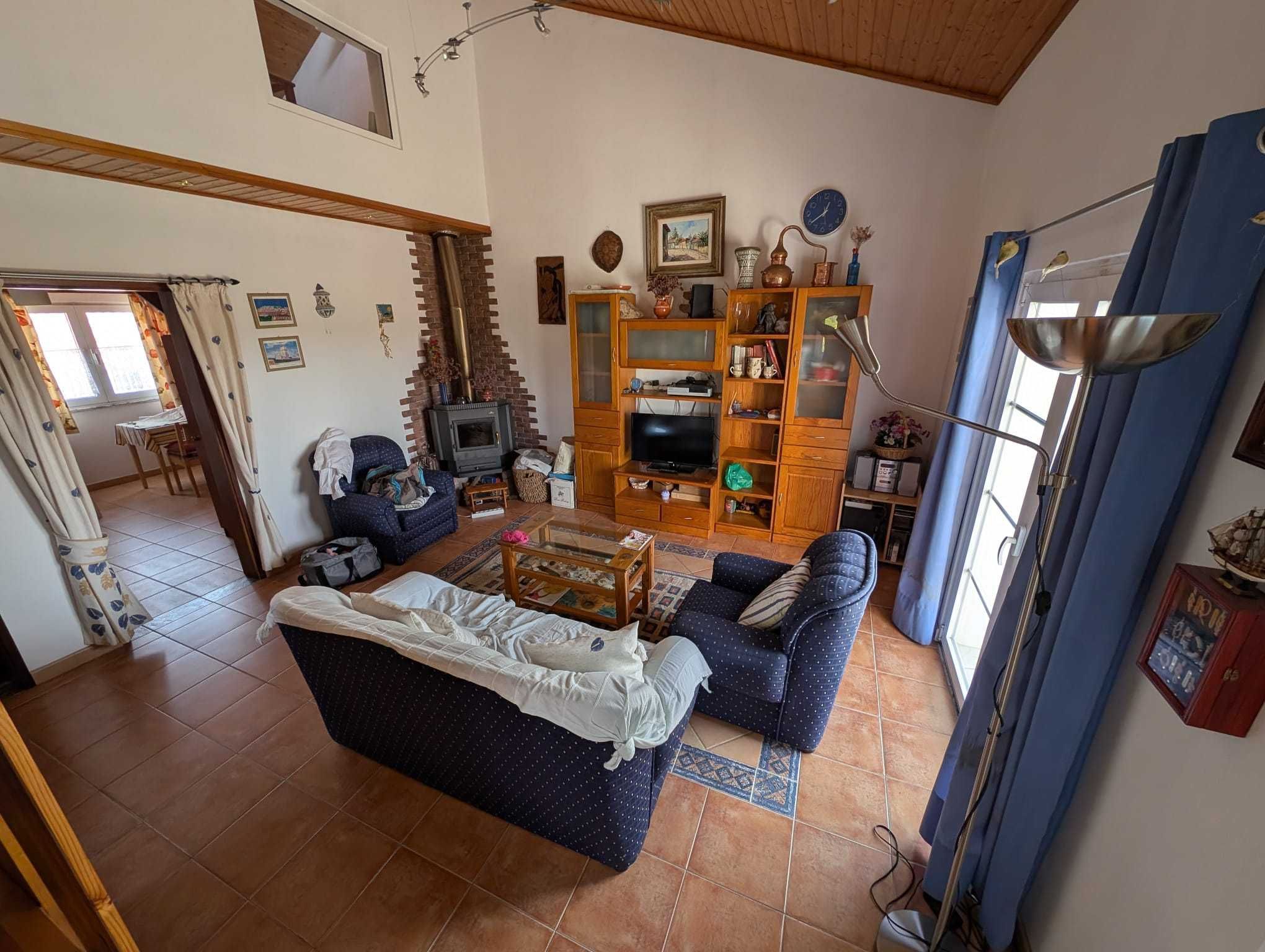 Prédio e propriedade em Grândola.