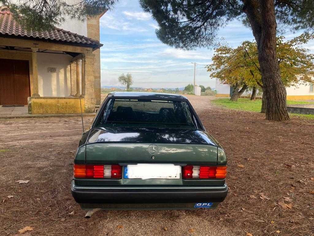 Mercedes-Benz  190E  1.8