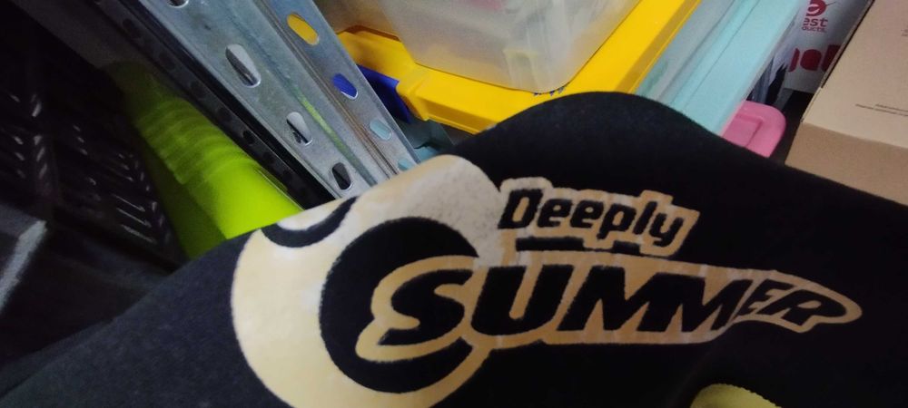 Vendo Fato (Short)  Surf / Bodyboard em neoprene da Deeply (criança)