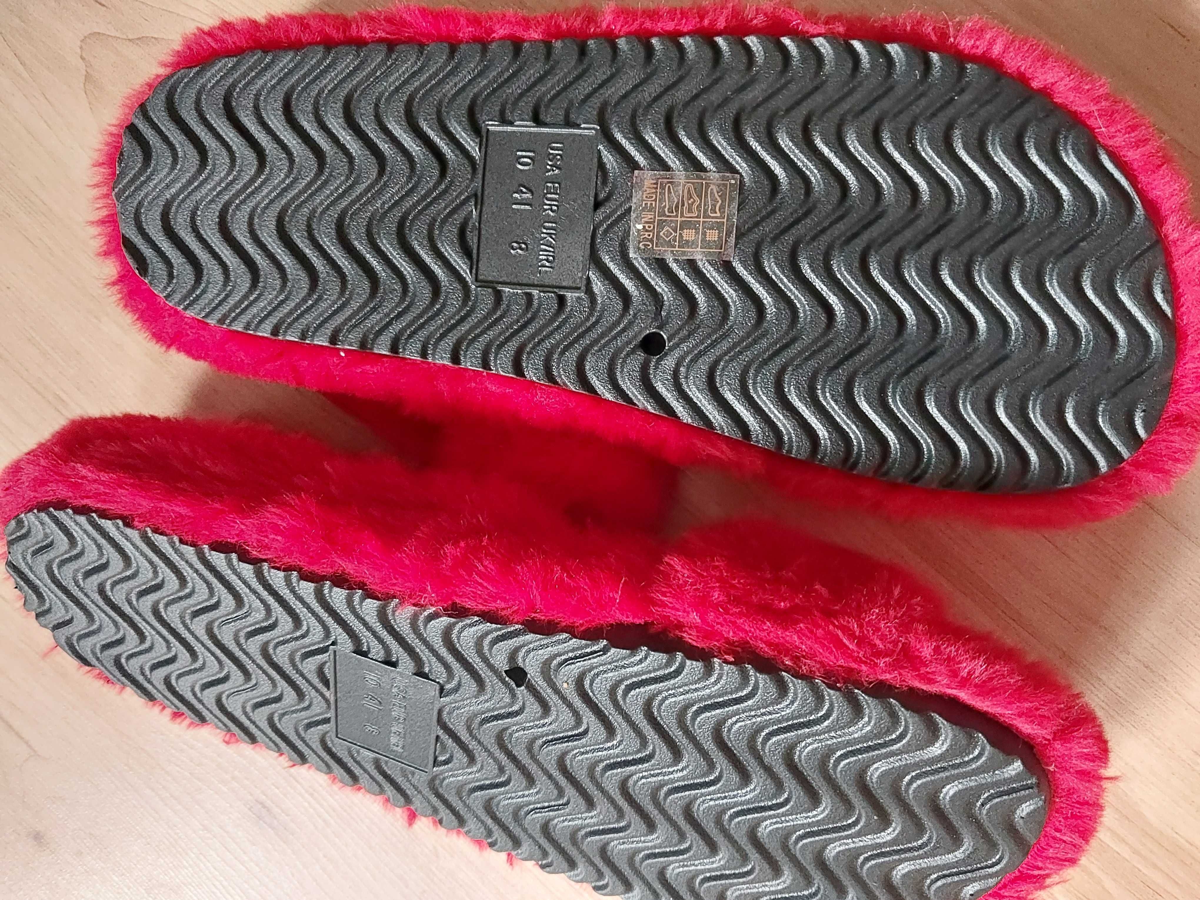 Śliczne czerwone puchate laczki łapcie sandały gumka na pięcie