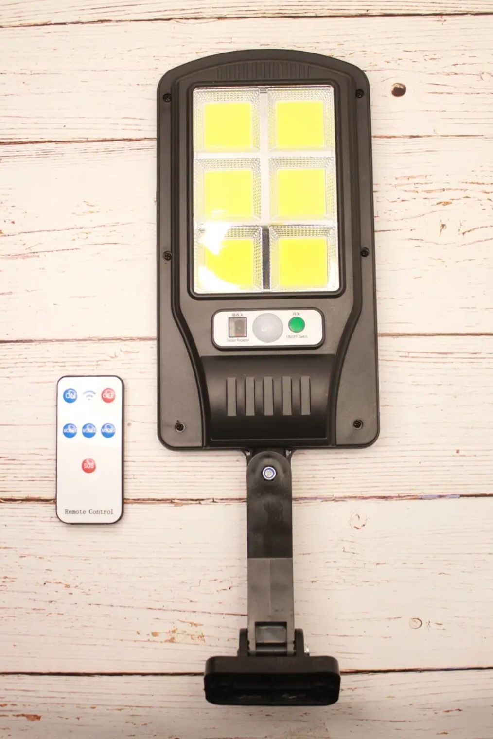 Вуличний ліхтар прожектор на сонячній батареї з пультом Solar Light