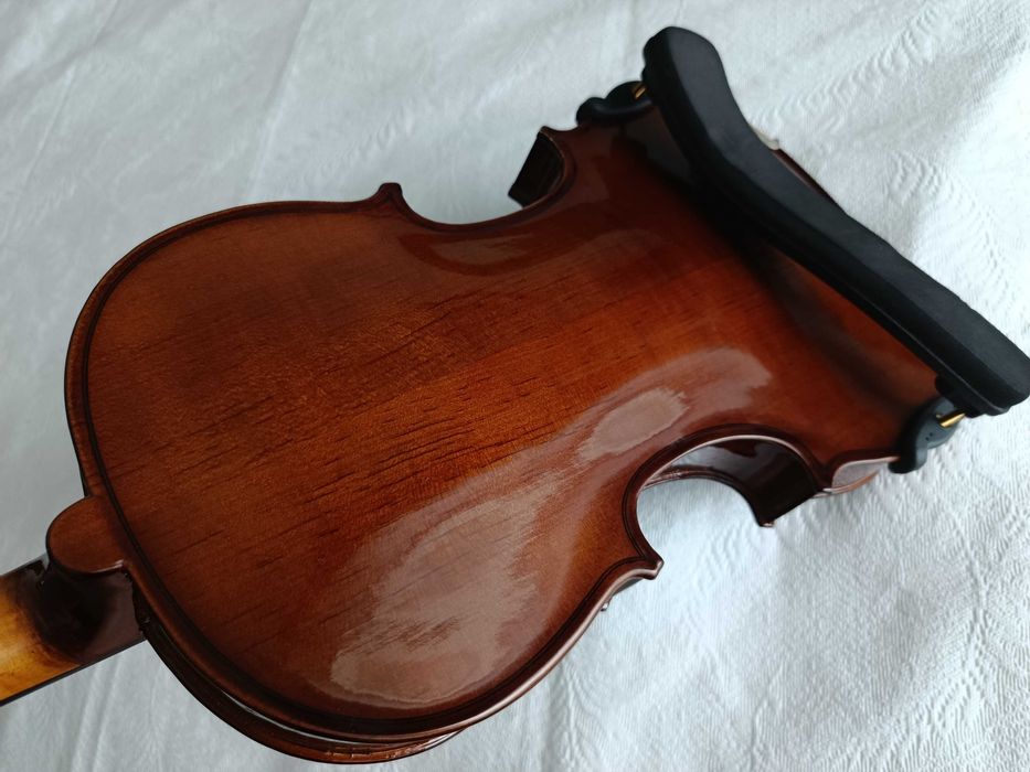 Violino Stentor II 4/4, como novo (c/ estojo, arco e acessórios)