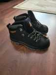 Nowe Buty robocze z noskiem urgent