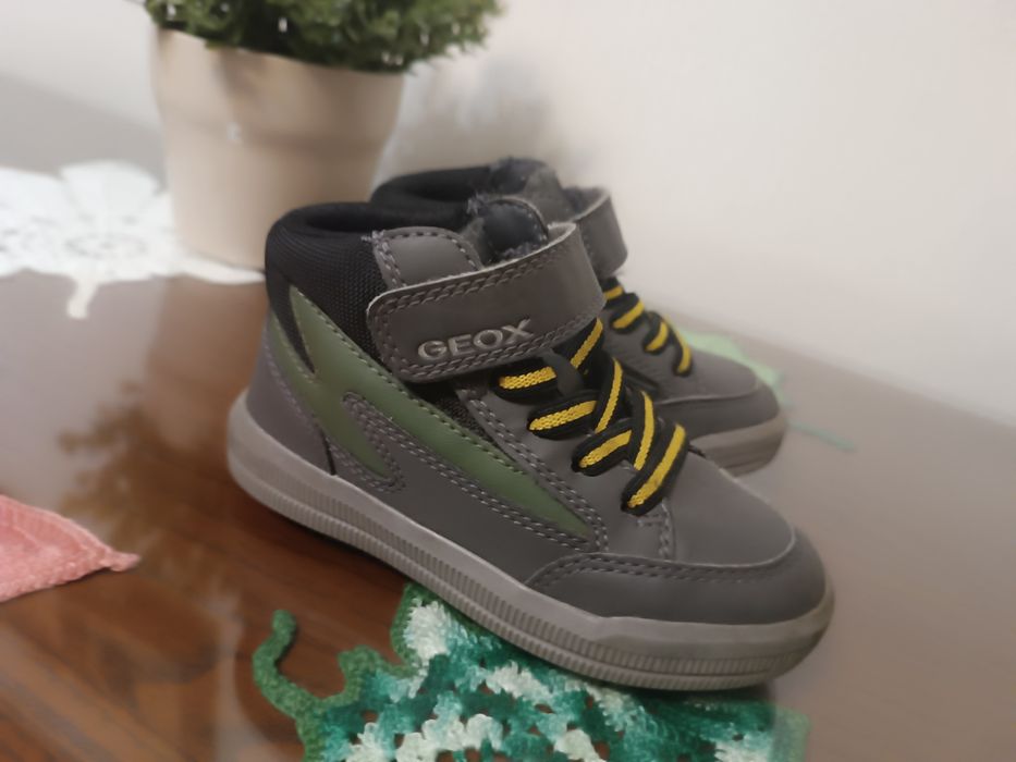 Buty chłopięce Geox 24