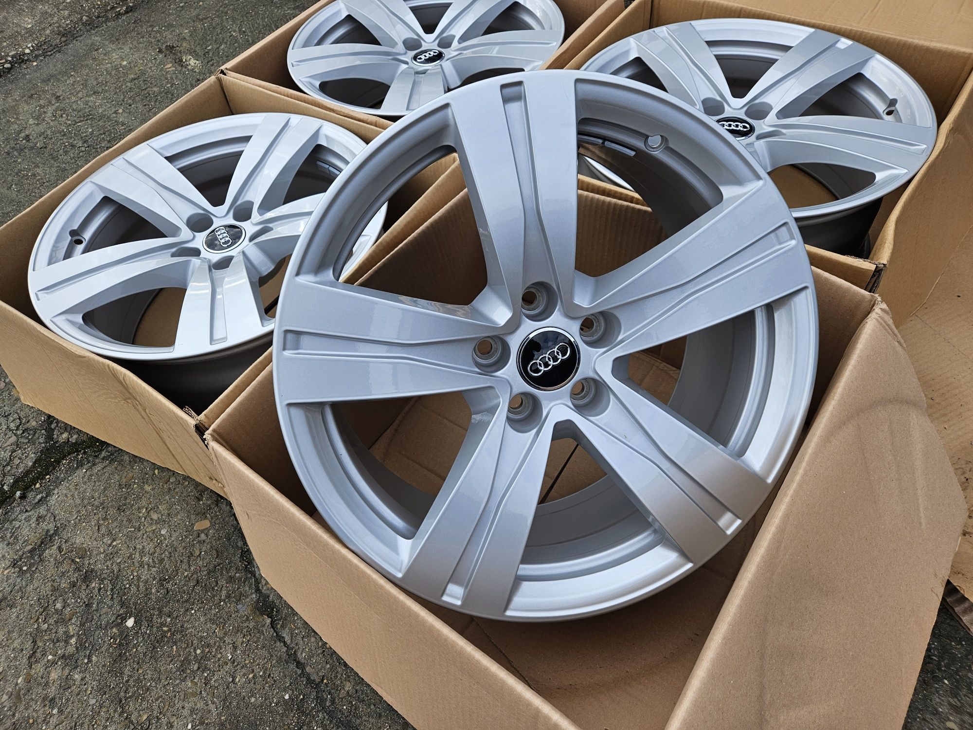 Felgi aluminiowe 5x112 8j et 25 66.6 18" AUDI a4 a5 a6 q5