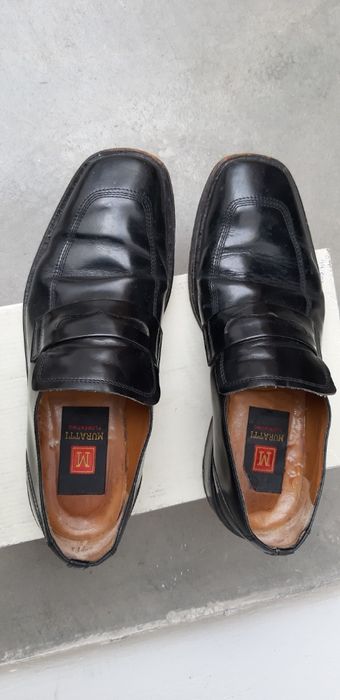 Sapatos de couro , marca Murati.
