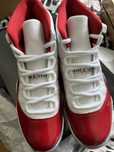 Jordan 11 vermelha