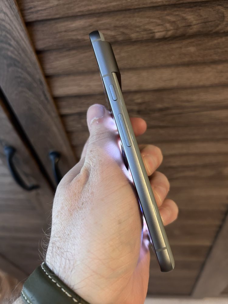 Pixel 8, 128, Hazel, Necerlock, ідеальний стан