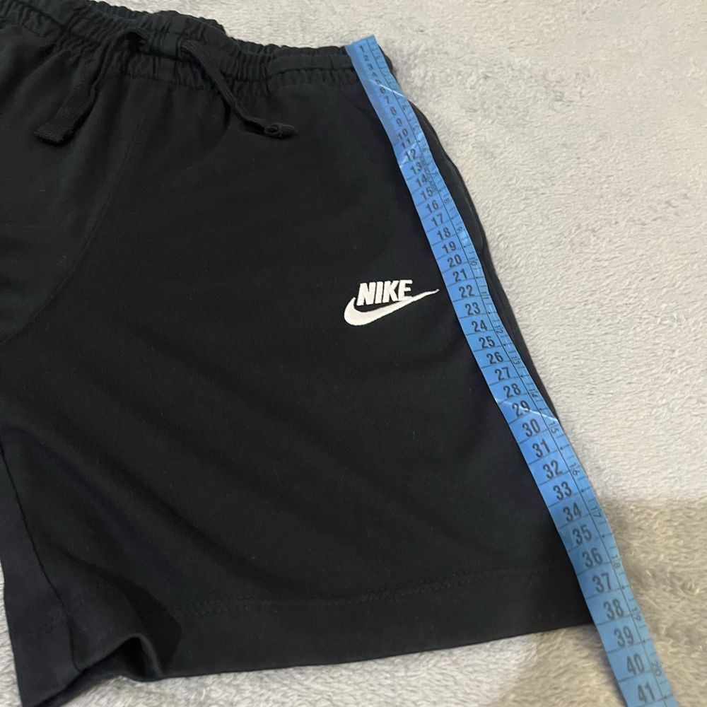 Шорты nike 137-147 см + футболка