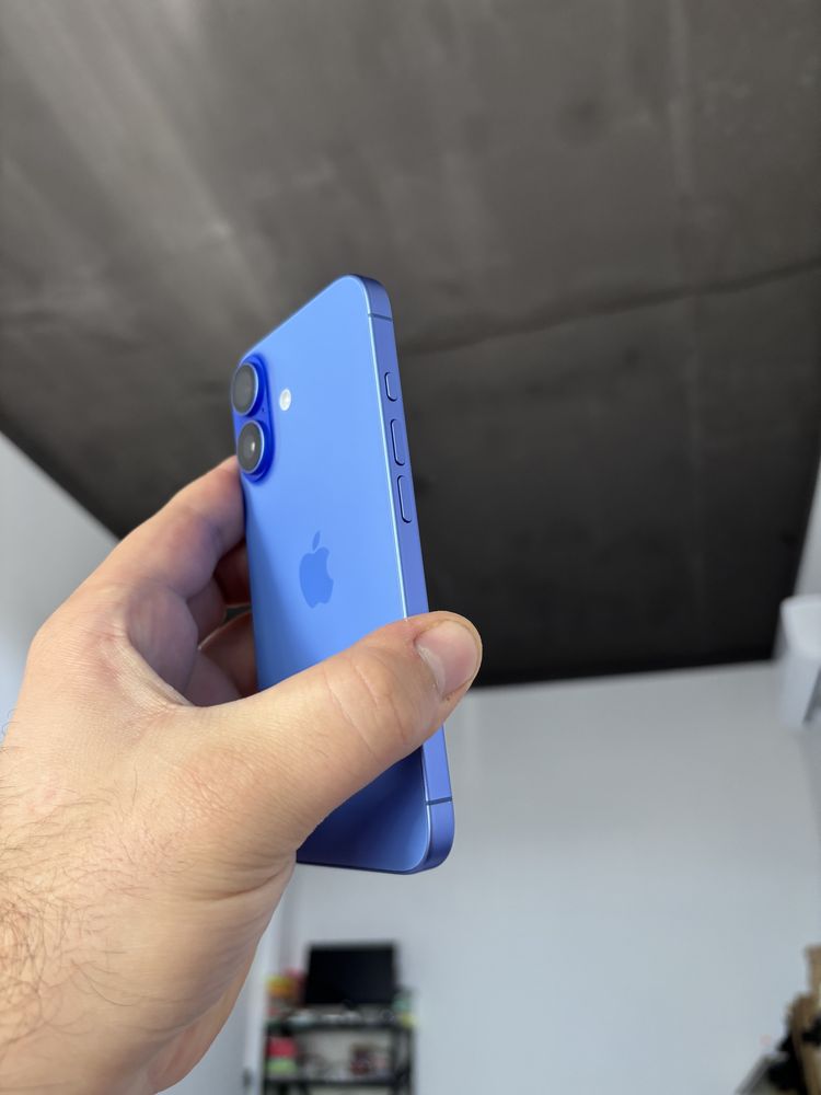 Apple iphone 16 128 gb айфон 16 НОВИЙ 100% акб
